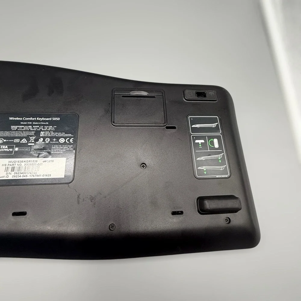 Microsoft Wireless Comfort Keyboard 5050 Ergonomic Black‎ No Mouse/Dongle